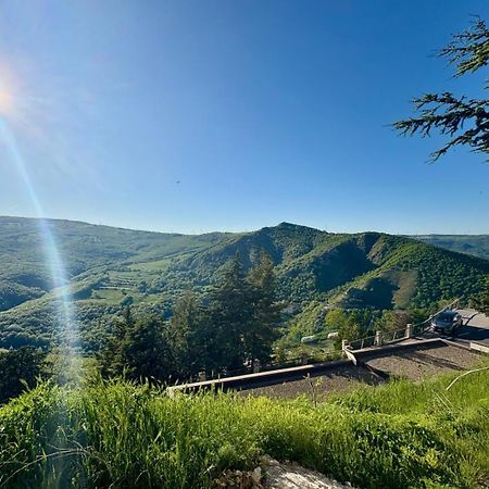 הוסטל ברינדיזי דה מונטניה Basilicata Al Volo מראה חיצוני תמונה