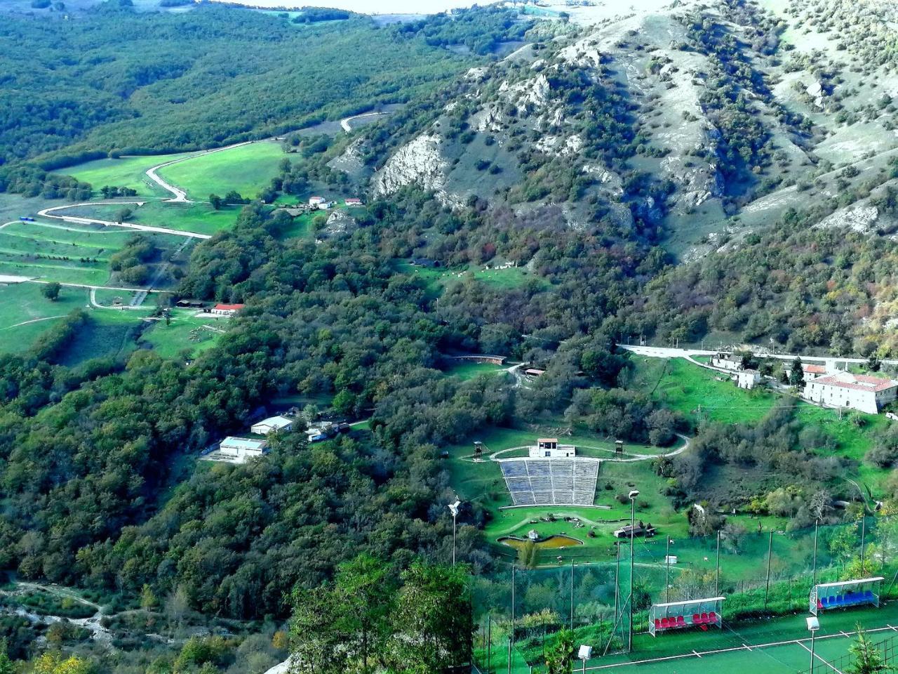 הוסטל ברינדיזי דה מונטניה Basilicata Al Volo מראה חיצוני תמונה